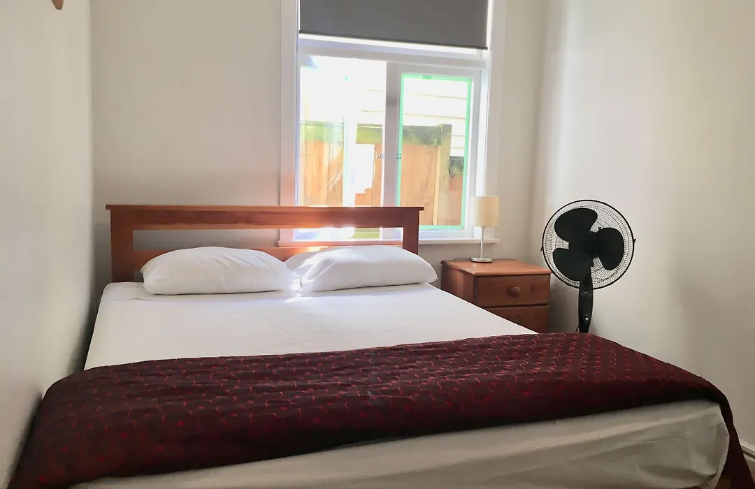 Freemans Backpackers-1