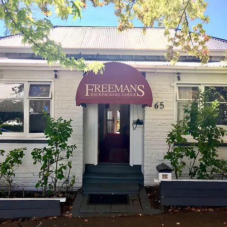 Freemans Backpackers-3